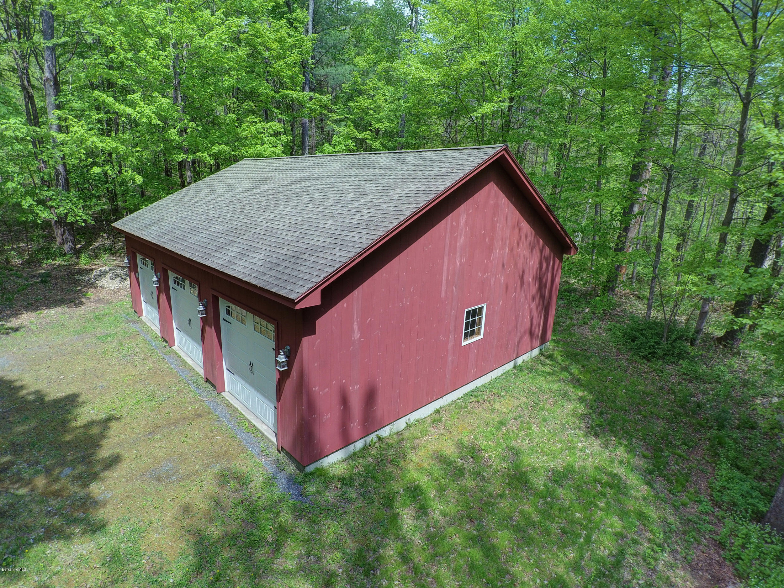 28 Austerlitz Road West Stockbridge, MA 01266 - Photo 44 of 44 a backyard of a house with lots of green space