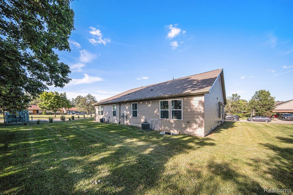 804 Chelsea Ridge Court Howell, MI 48843 - Photo 26 of 28