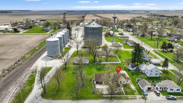 $164,987 | 105 Seiler Street, Martinton, IL 60951