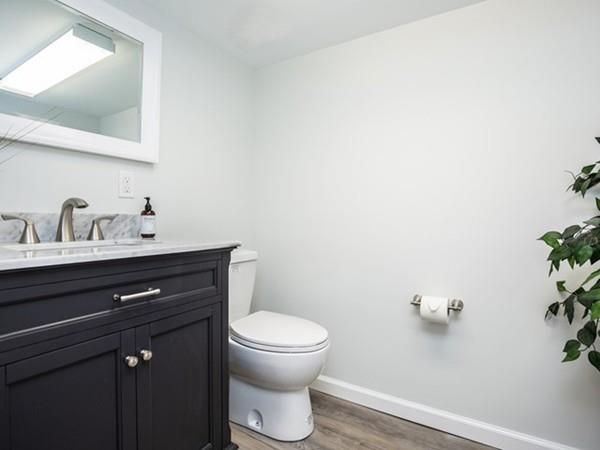 22 Stafford Road Danvers, MA 01923 - Photo 15 of 25 Gallery Image 15