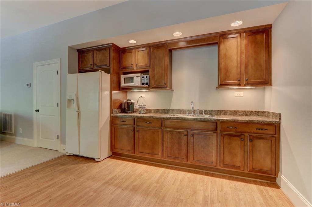 6305 Nesting Way Oak Ridge, NC 27310 - Photo 18 of 30