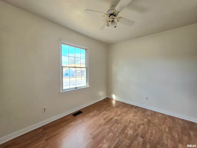 $130,000 | 106 Maple Lane, Bartonville, IL 61607