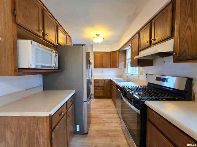 $130,000 | 106 Maple Lane, Bartonville, IL 61607