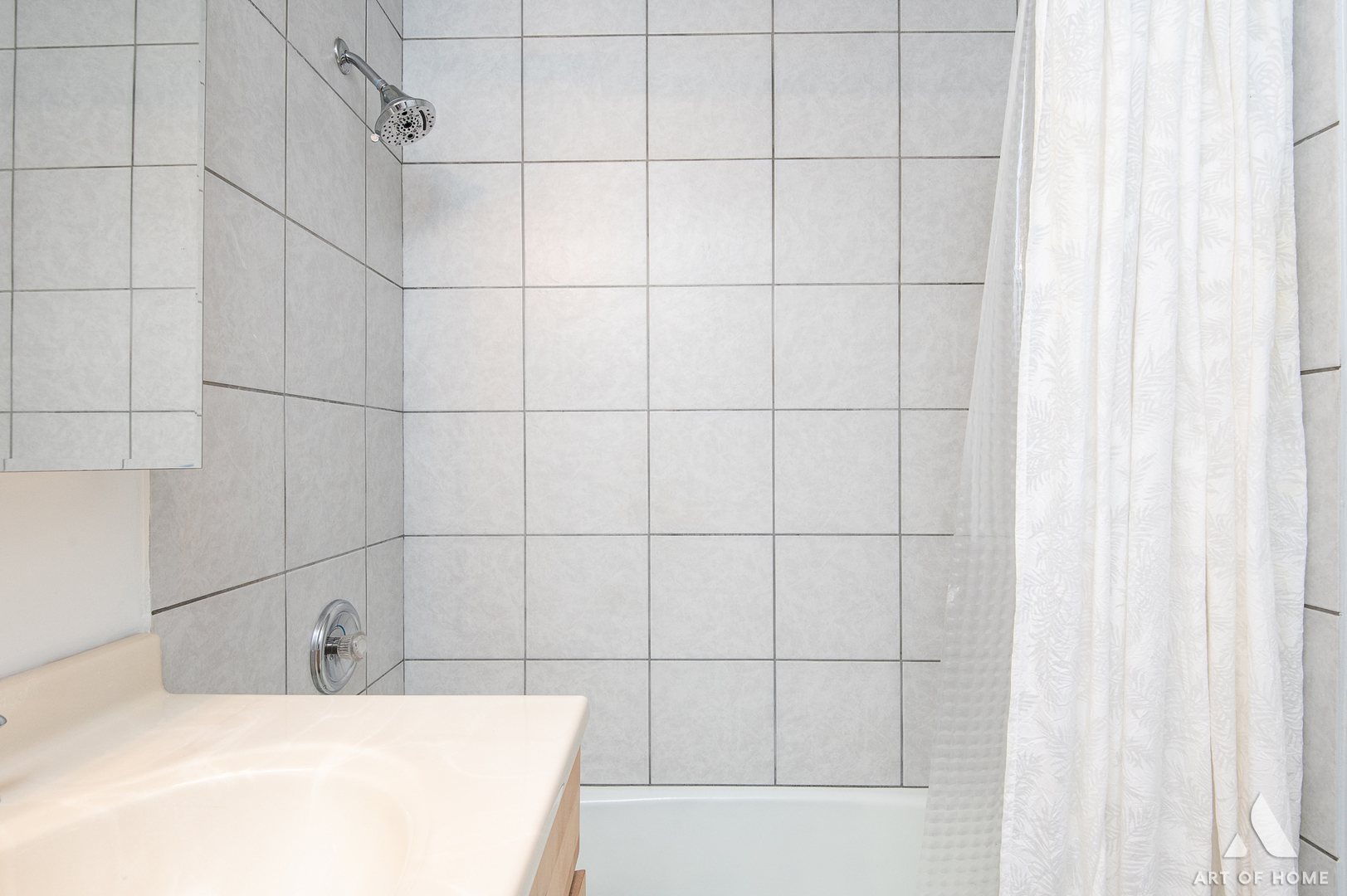 655 West Irving Park Road, Unit 2305 Chicago, IL 60613 - Photo 6 of 28 Gallery Image 6