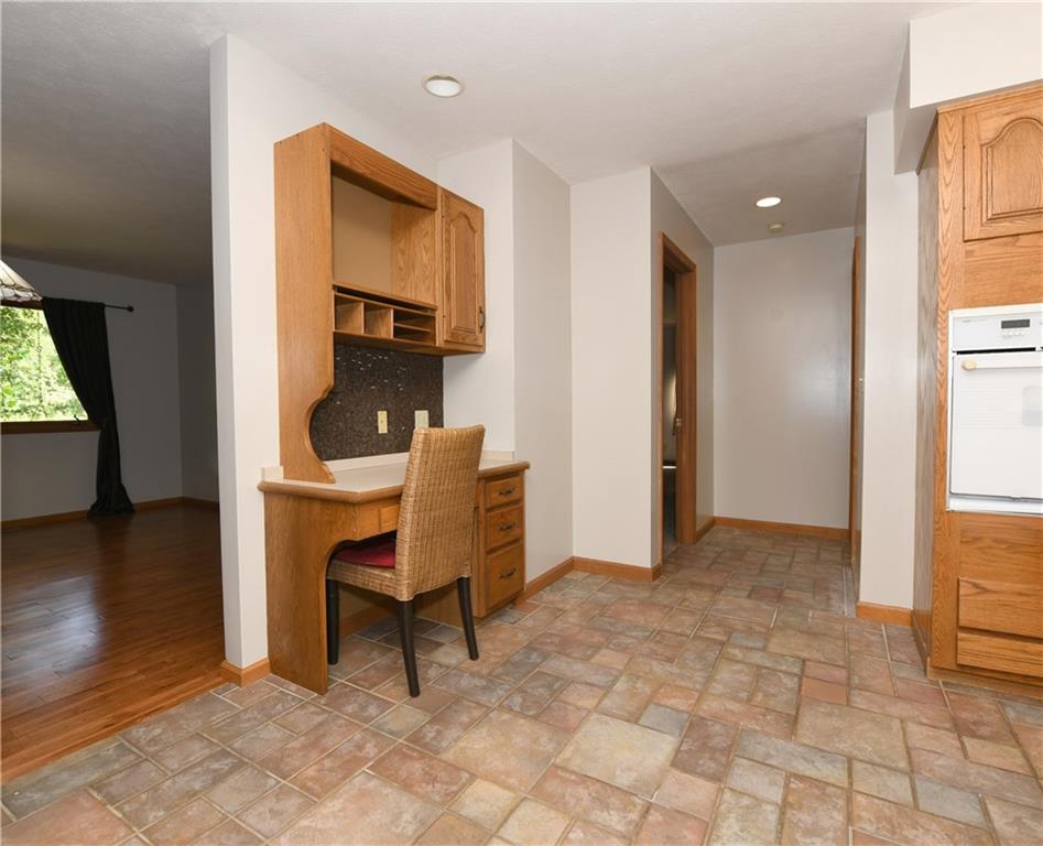 12900 West Becks Grove Road Columbus, IN 47201 - Photo 13 of 32 Gallery Image 13