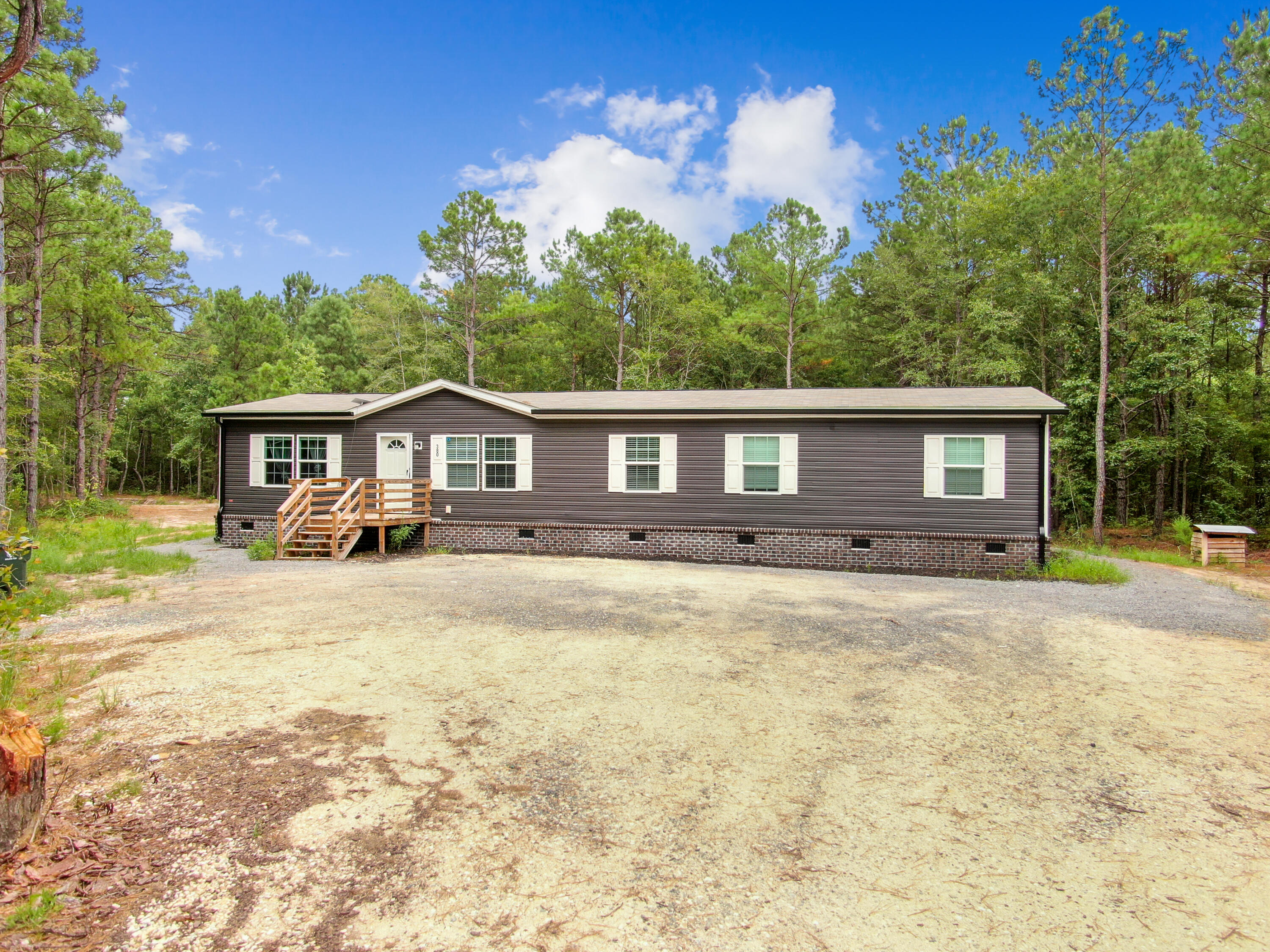 380 Dike Road Bonneau, SC 29431 - Photo 23 of 25 Detitled and expertly built