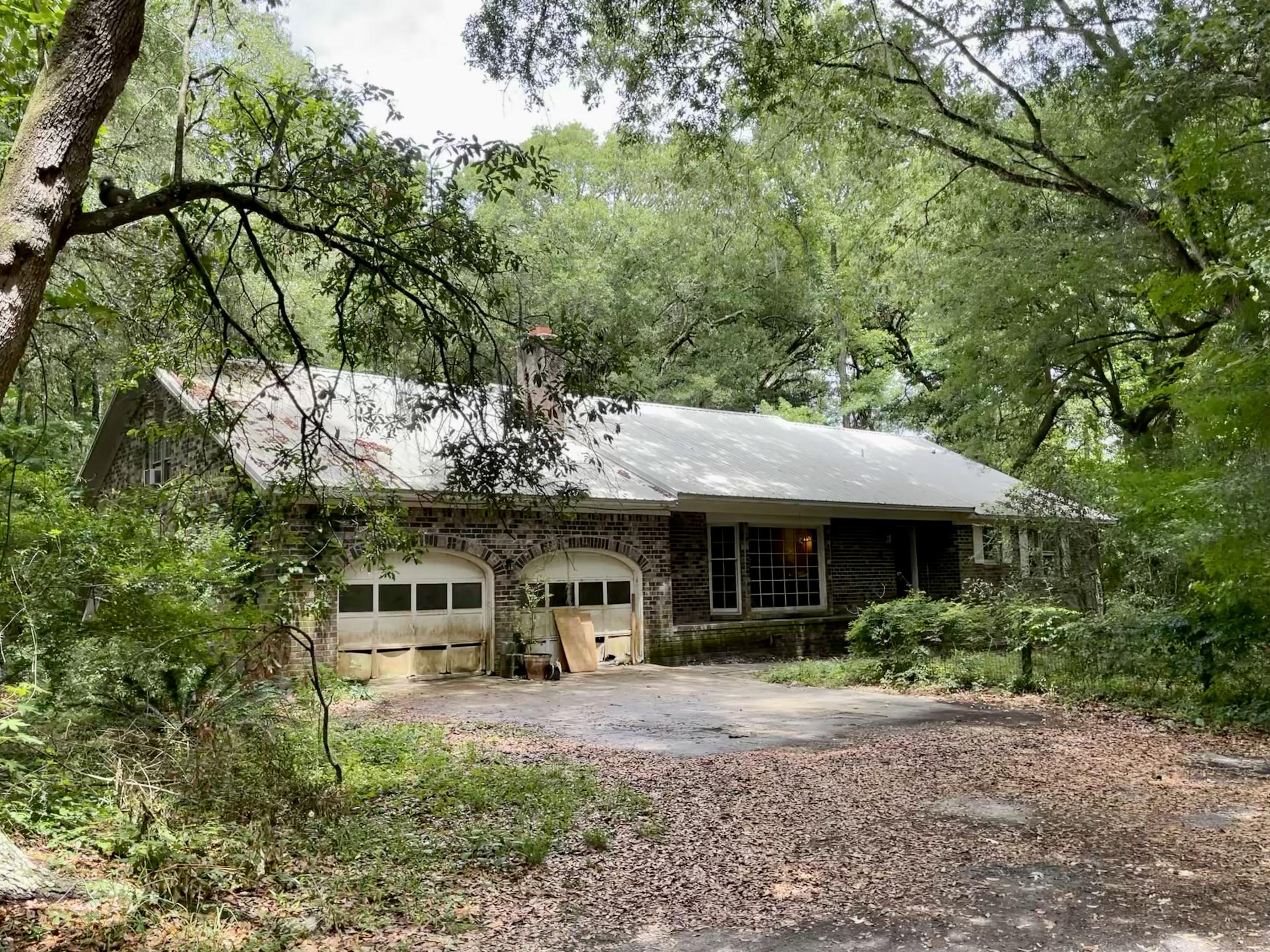 138 Water Oak Drive Ridgeville, SC 29472 - Photo 1 of 16 Front