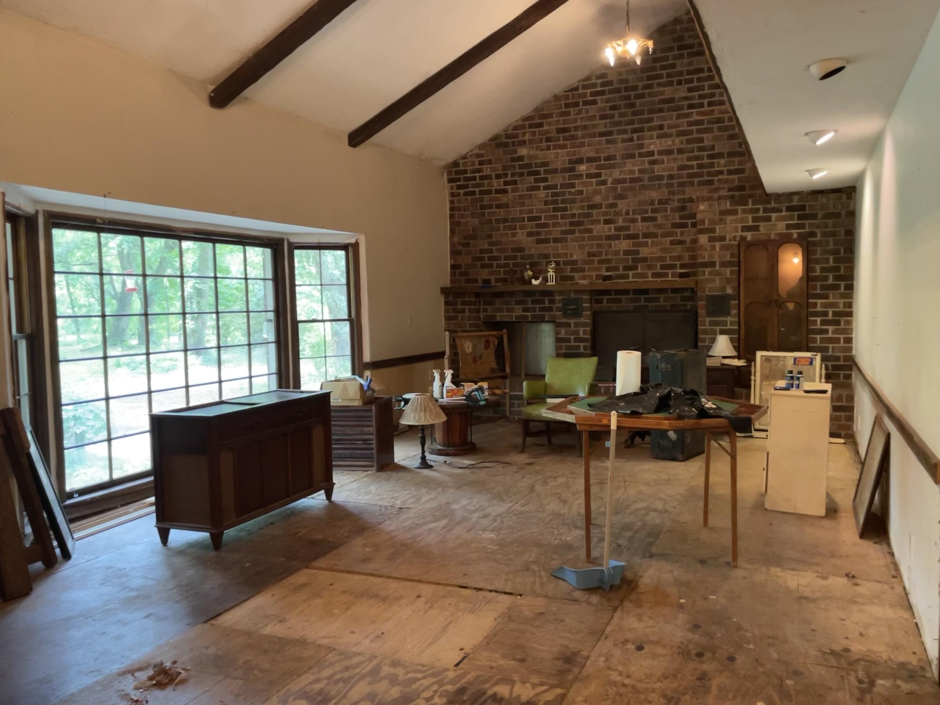 138 Water Oak Drive Ridgeville, SC 29472 - Photo 3 of 16 Living Room