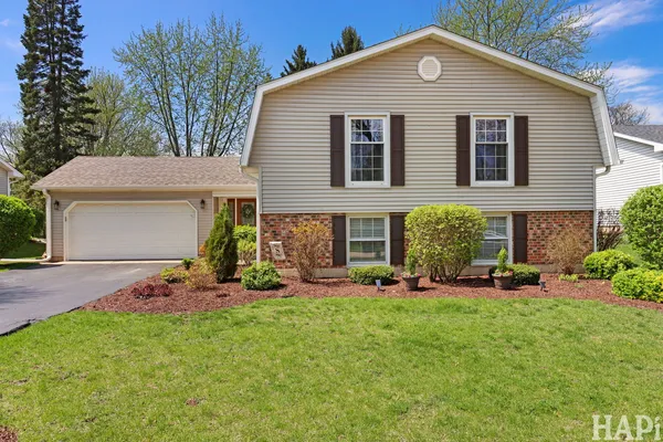 $385,000 | 38 Chelsea Lane, Cary, IL 60013