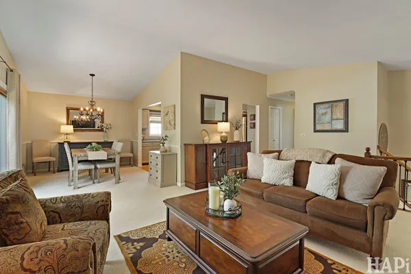 $385,000 | 38 Chelsea Lane, Cary, IL 60013