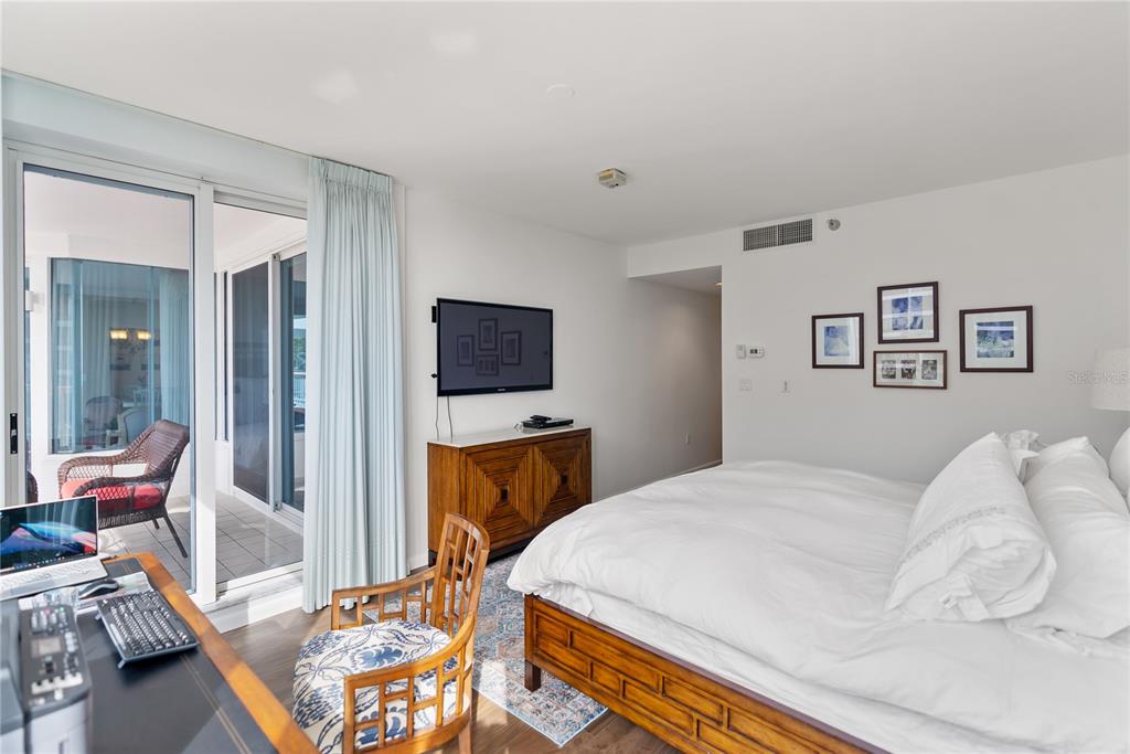 455 Longboat Club Road, Unit 307 Longboat Key, FL 34228 - Photo 35 of 95 Gallery Image 35