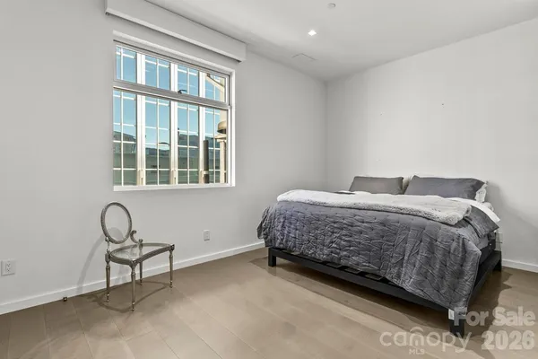 $1,825,000 | 435 South Tryon Street, Unit 901, Charlotte, NC 28202