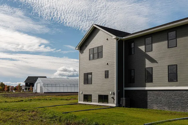 $715,000 | 77 Wilson Lane, South Burlington, VT 05403