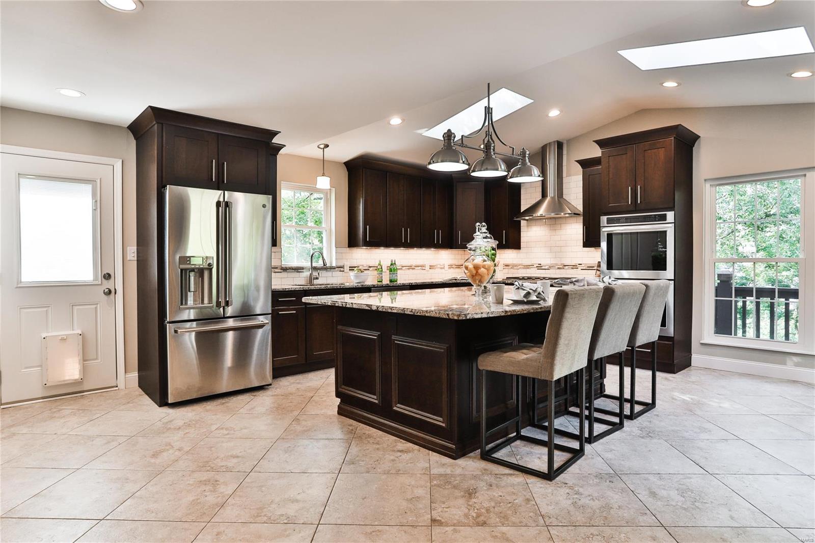 12055 Point Oak Road St. Louis, MO 63131 - Photo 22 of 62 Gallery Image 22
