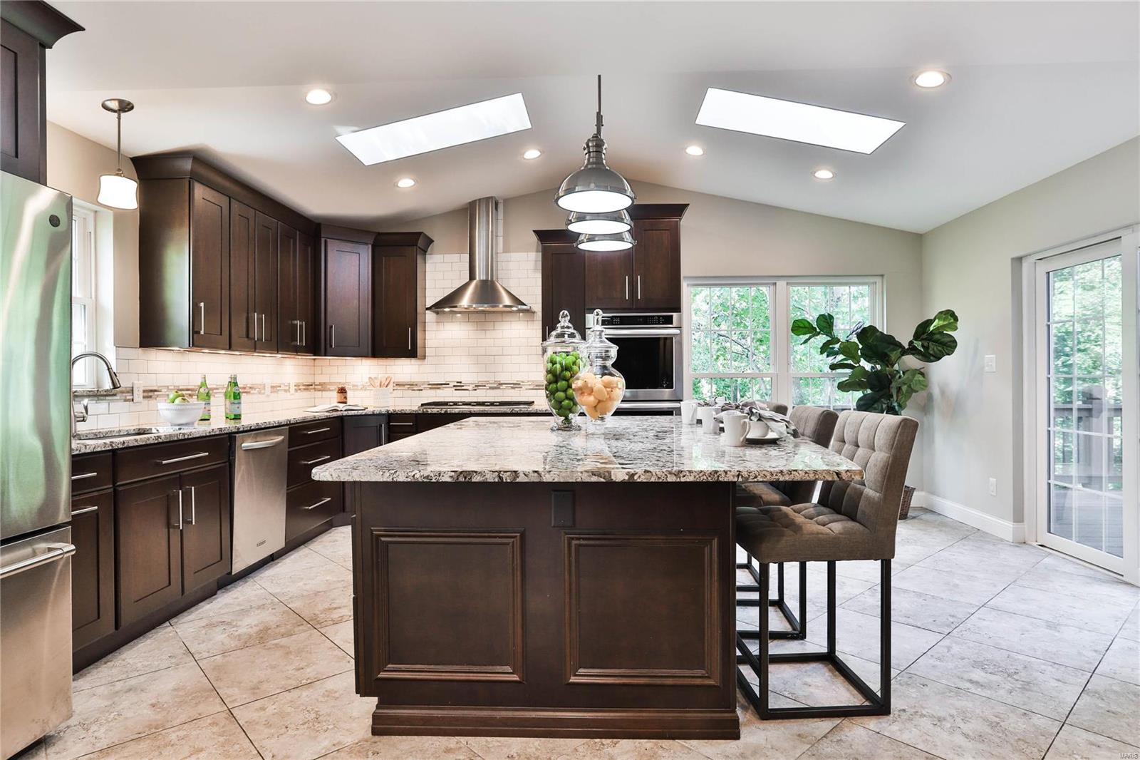 12055 Point Oak Road St. Louis, MO 63131 - Photo 23 of 62 Gallery Image 23