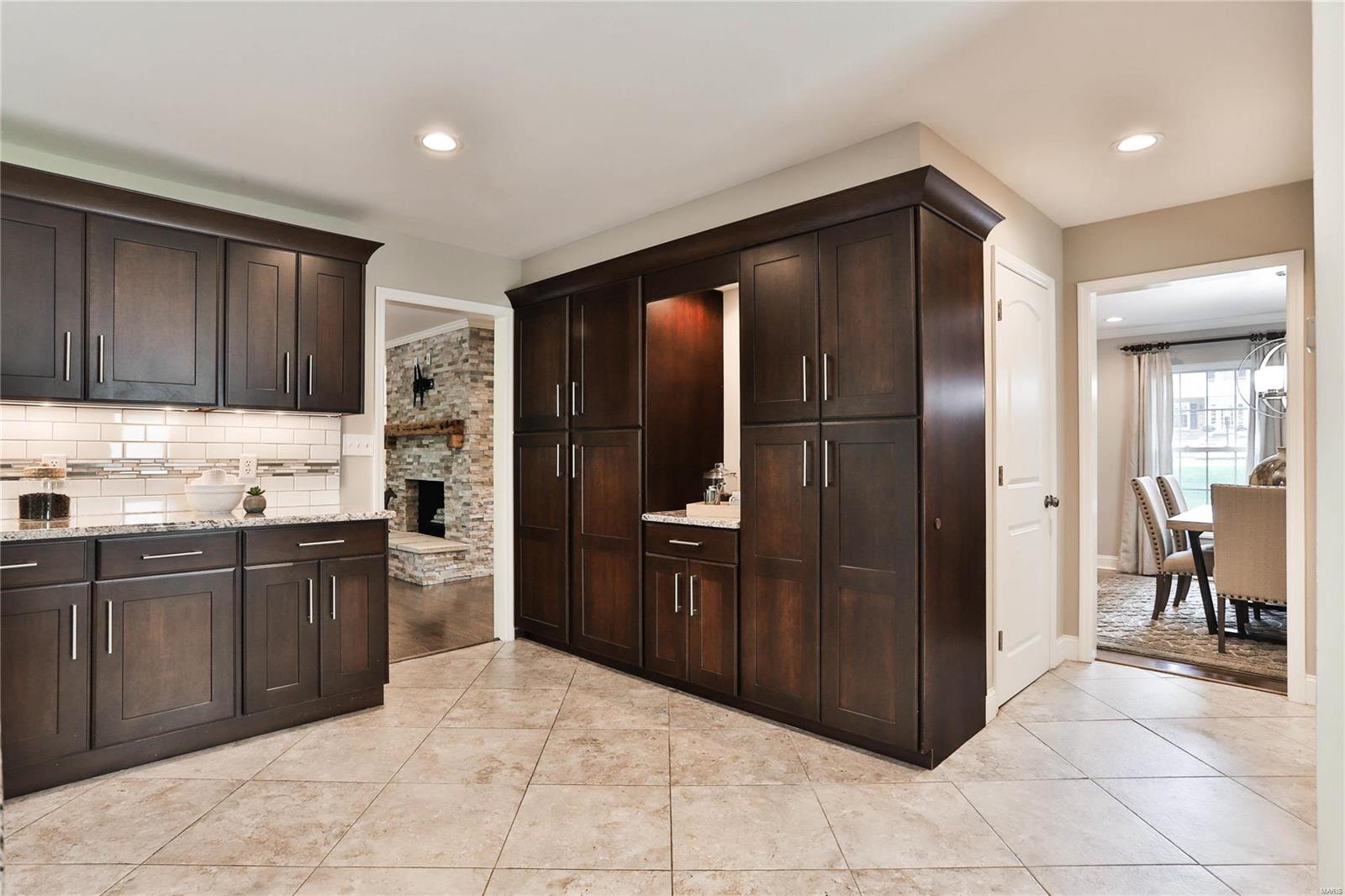 12055 Point Oak Road St. Louis, MO 63131 - Photo 25 of 62 Gallery Image 25