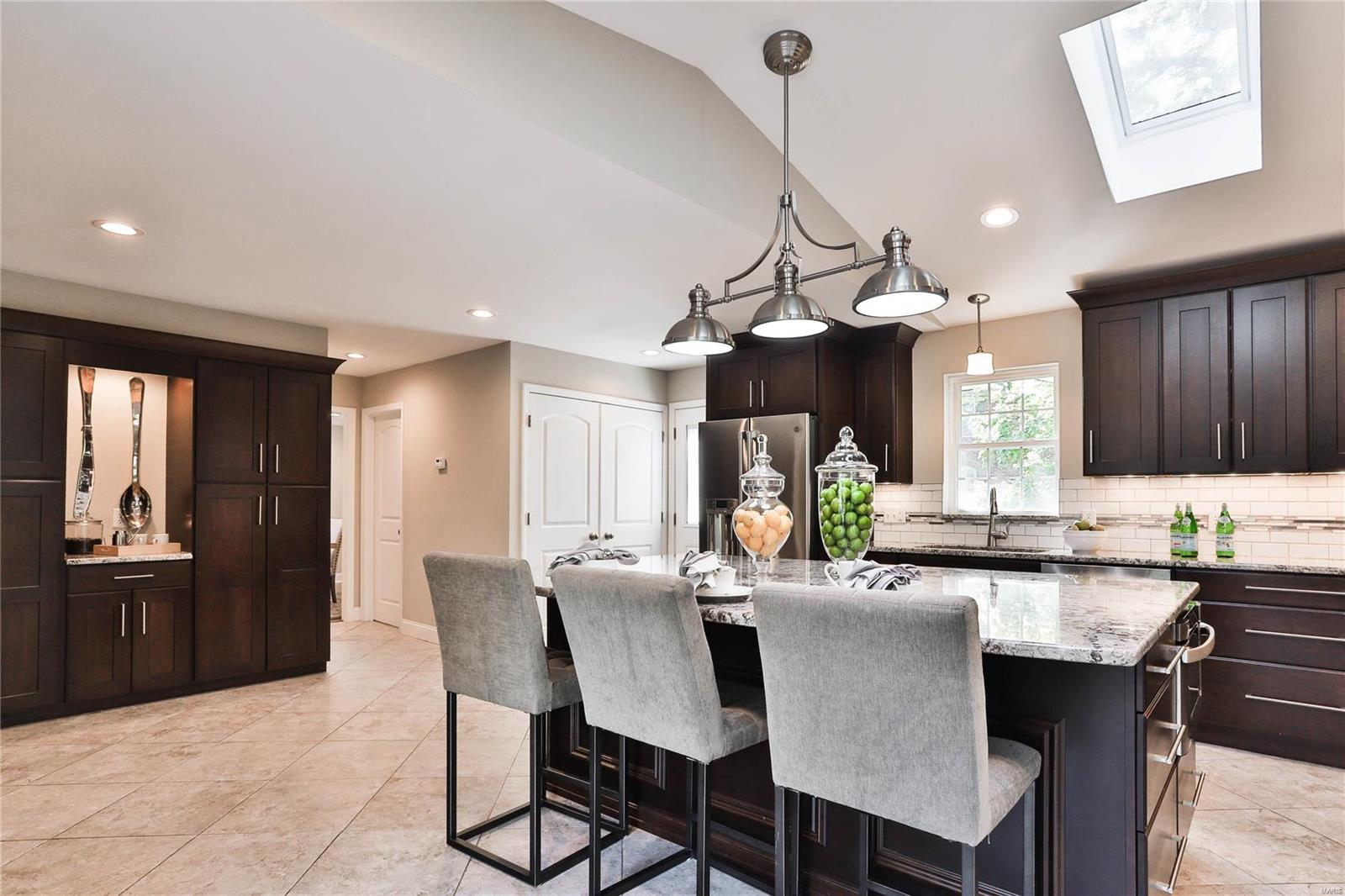 12055 Point Oak Road St. Louis, MO 63131 - Photo 28 of 62 Gallery Image 28