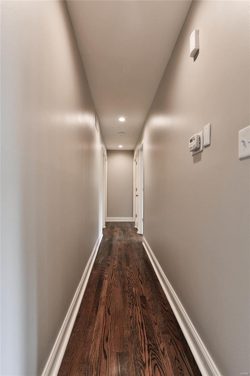 12055 Point Oak Road St. Louis, MO 63131 - Photo 35 of 62 Gallery Image 35