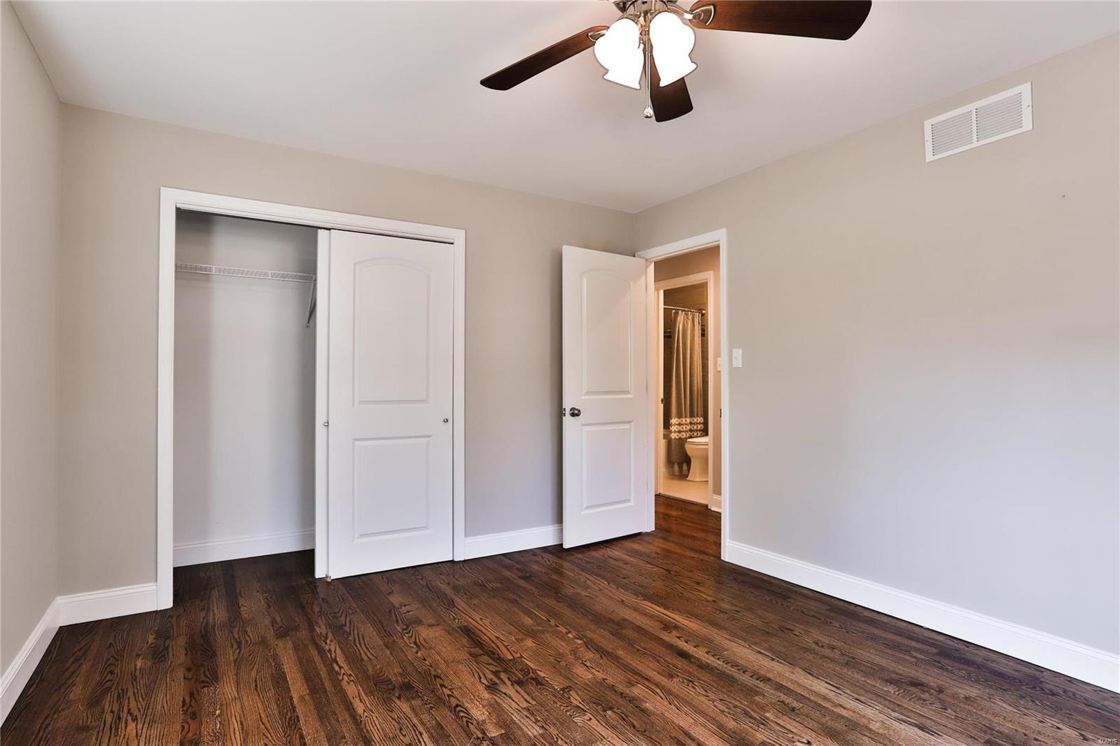 12055 Point Oak Road St. Louis, MO 63131 - Photo 39 of 62 Gallery Image 39