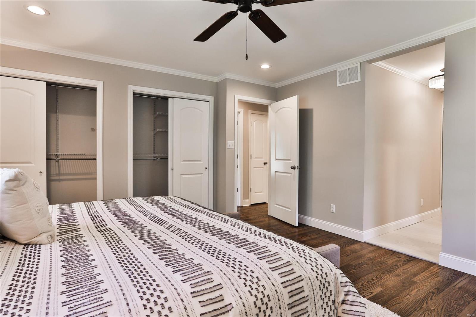 12055 Point Oak Road St. Louis, MO 63131 - Photo 41 of 62 Gallery Image 41