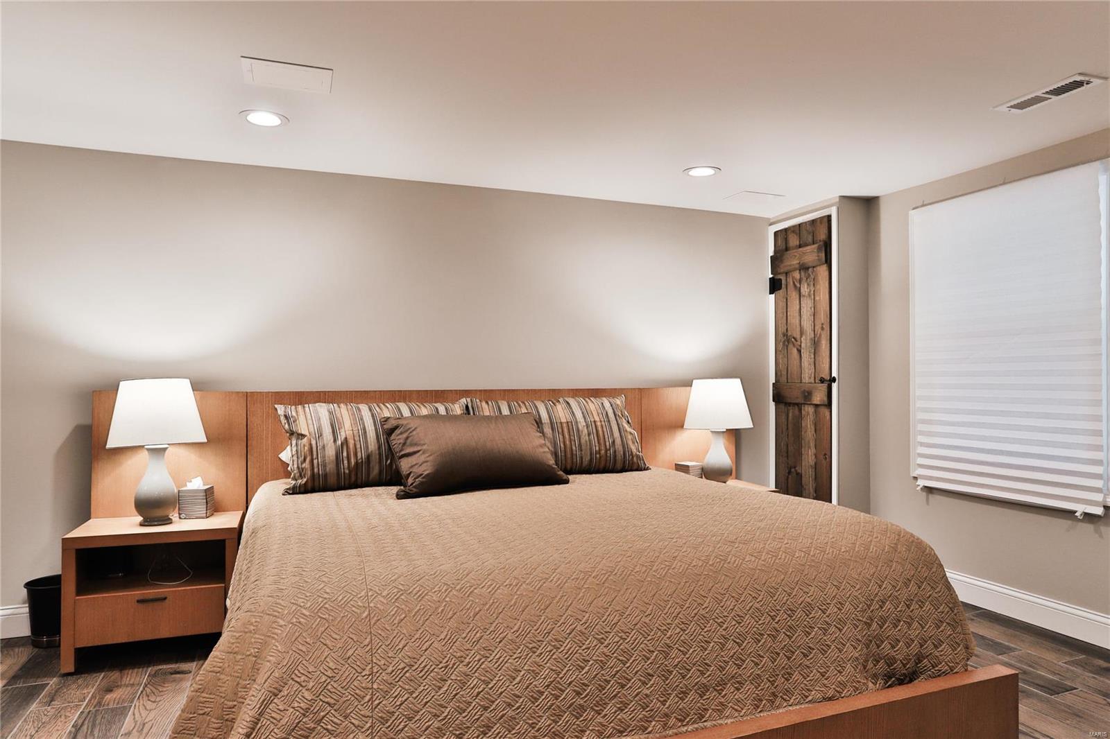 12055 Point Oak Road St. Louis, MO 63131 - Photo 51 of 62 Gallery Image 51