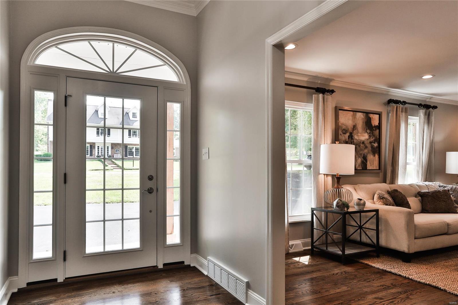 12055 Point Oak Road St. Louis, MO 63131 - Photo 8 of 62 Gallery Image 8
