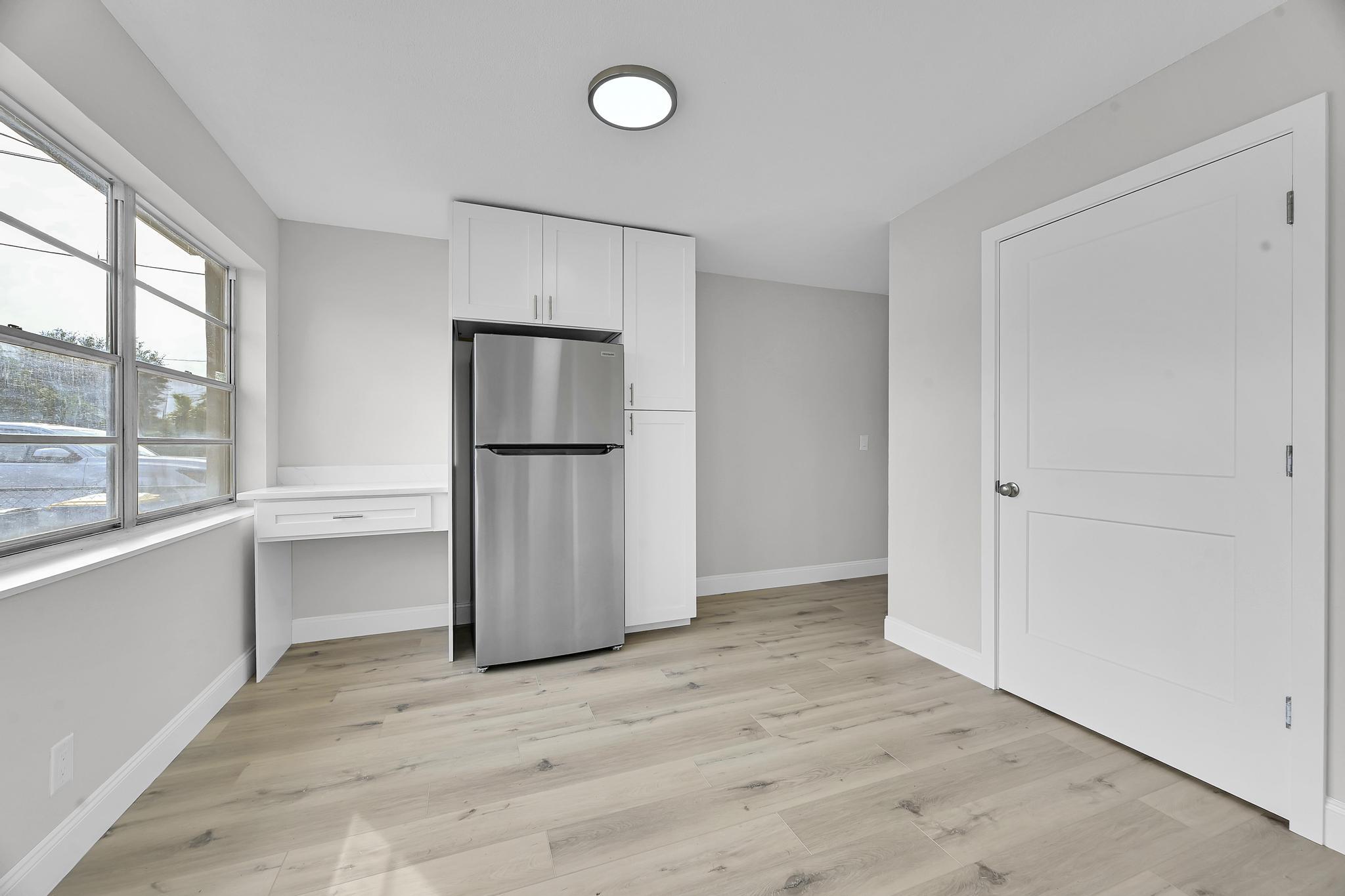 8487 Southeast Begonia Way Hobe Sound, FL 33455 - Photo 9 of 26