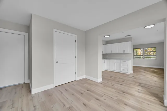 $294,900 | 8487 Southeast Begonia Way, Hobe Sound, FL 33455