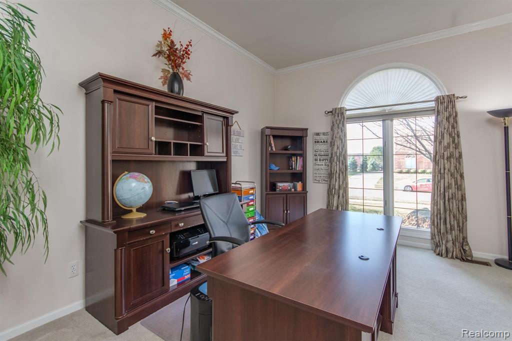 2074 Mapleridge Road Rochester Hills, MI 48309 - Photo 23 of 48
