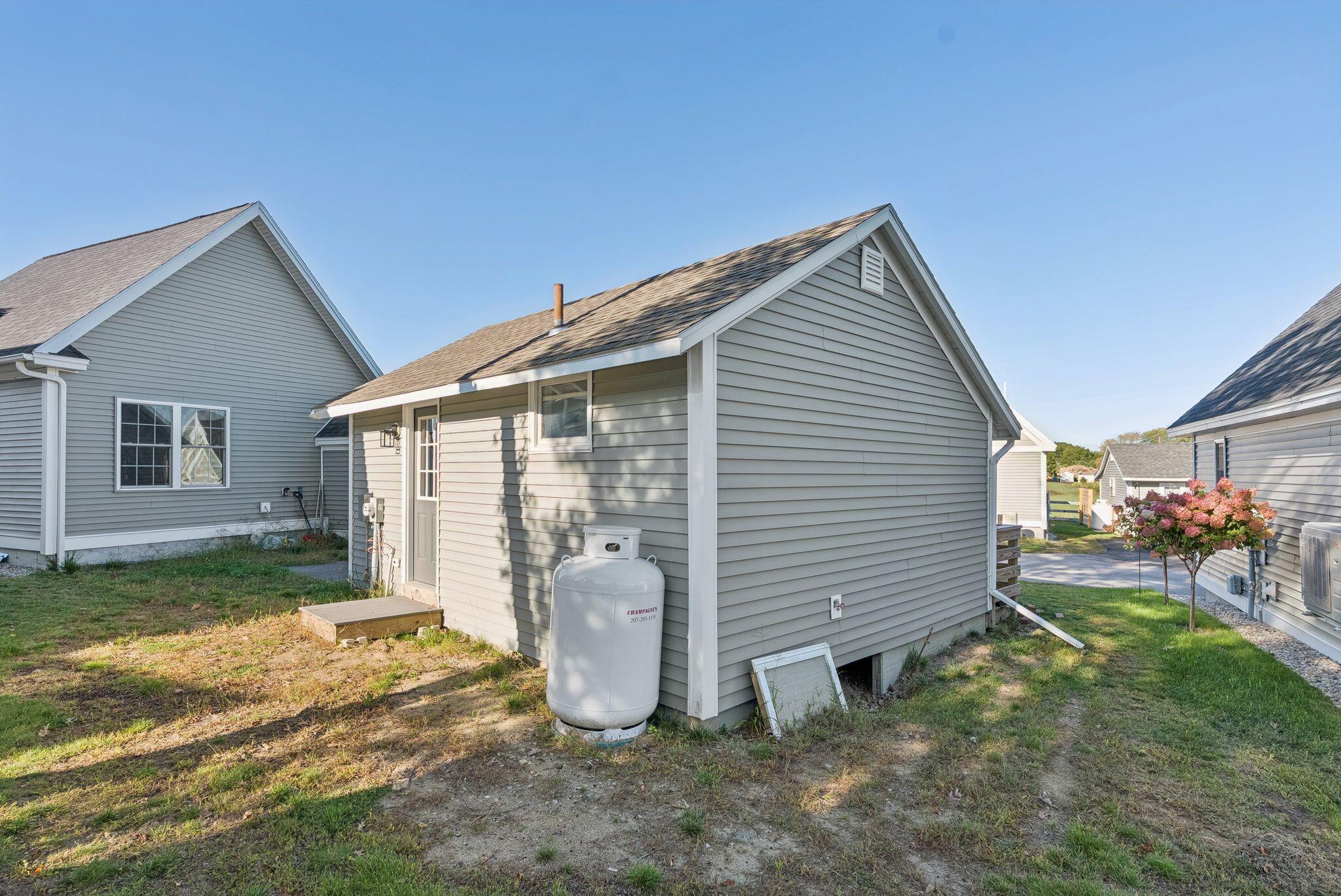 994 Portland Road, Unit 14 Saco, ME 04072 - Photo 5 of 24 DSC08342