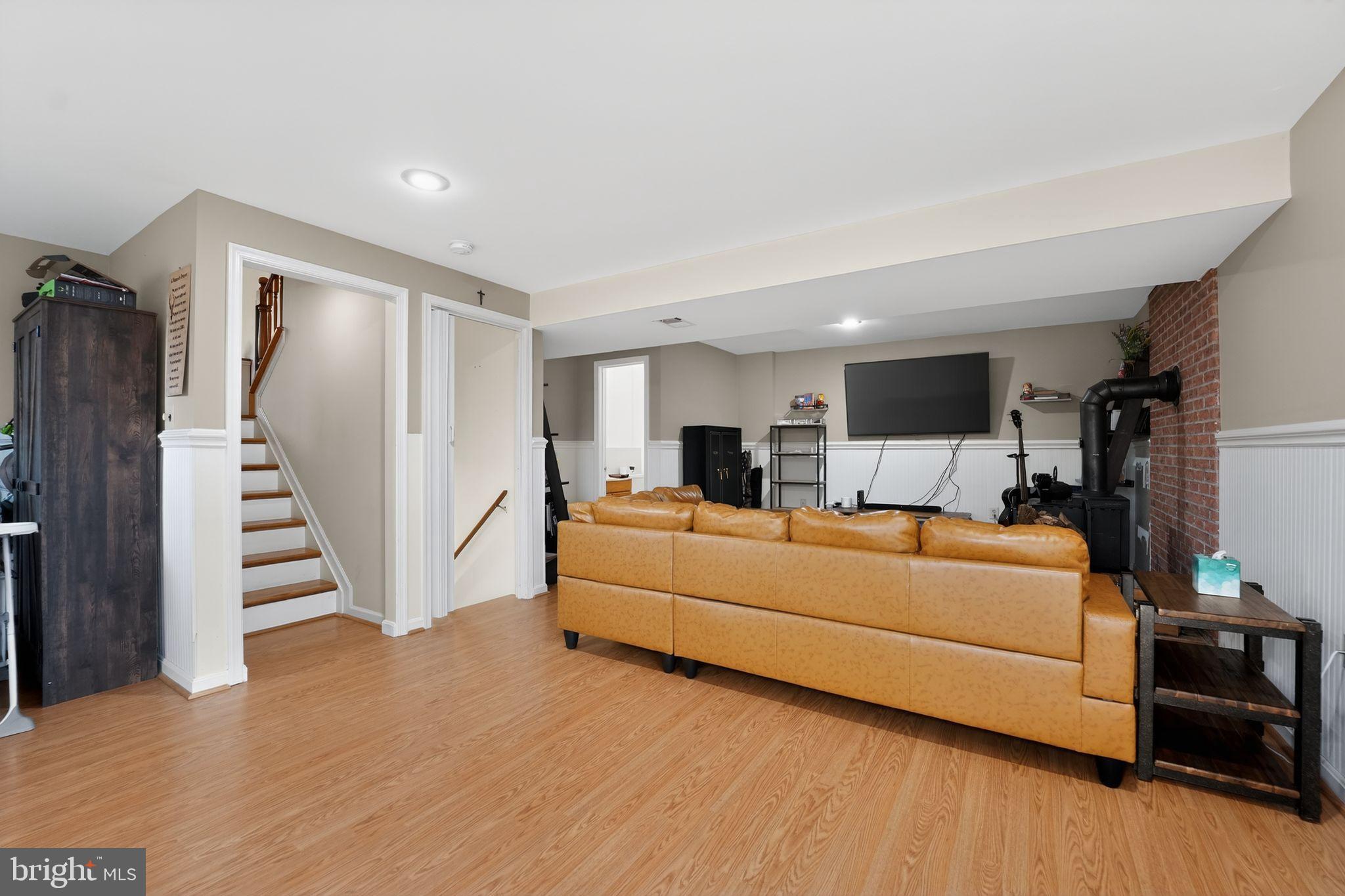 7131 Carmae Road Sykesville, MD 21784 - Photo 14 of 17 Spacious, inviting living area with warmth.