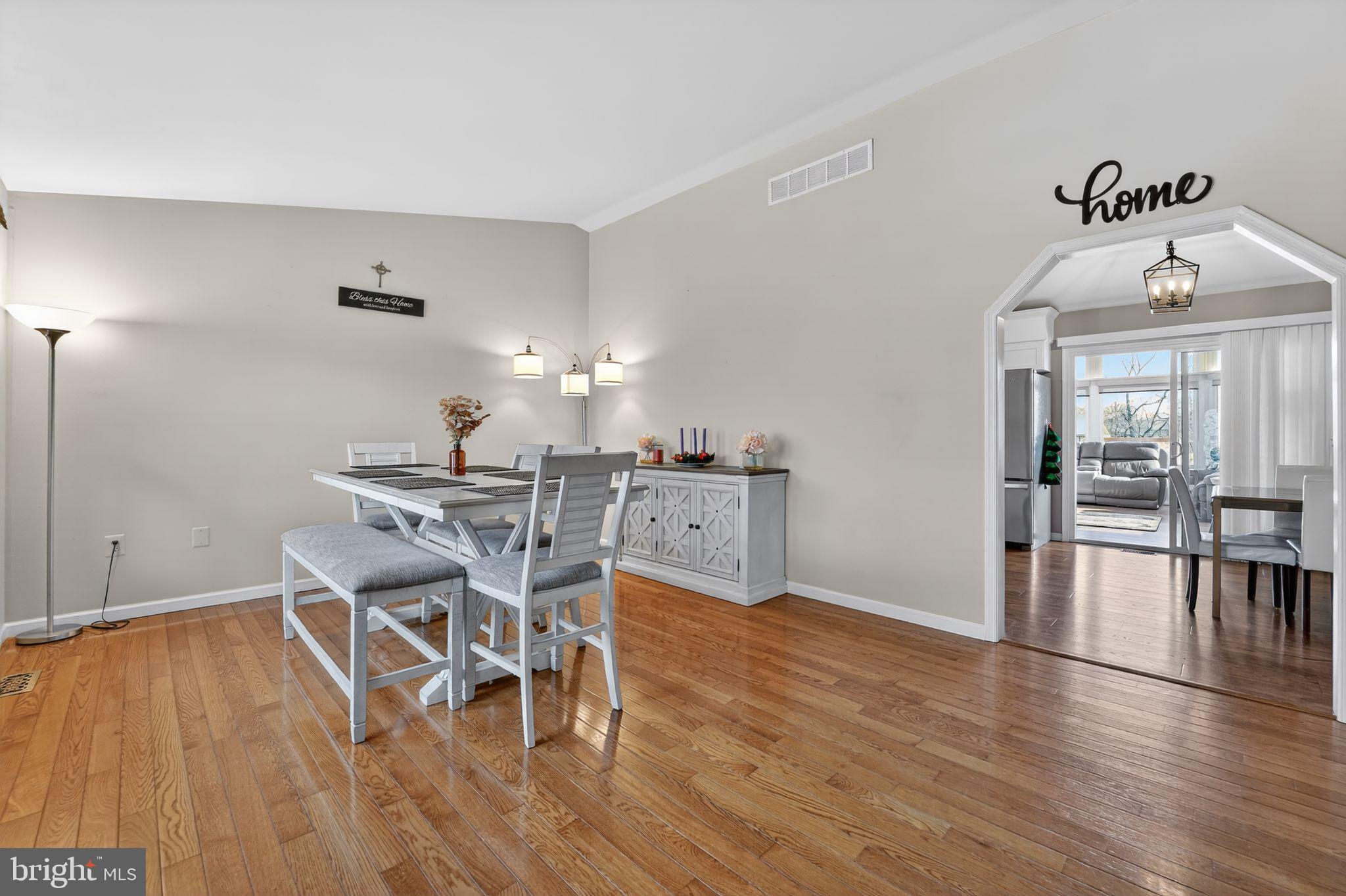 7131 Carmae Road Sykesville, MD 21784 - Photo 4 of 17 Bright and inviting dining space awaits you.