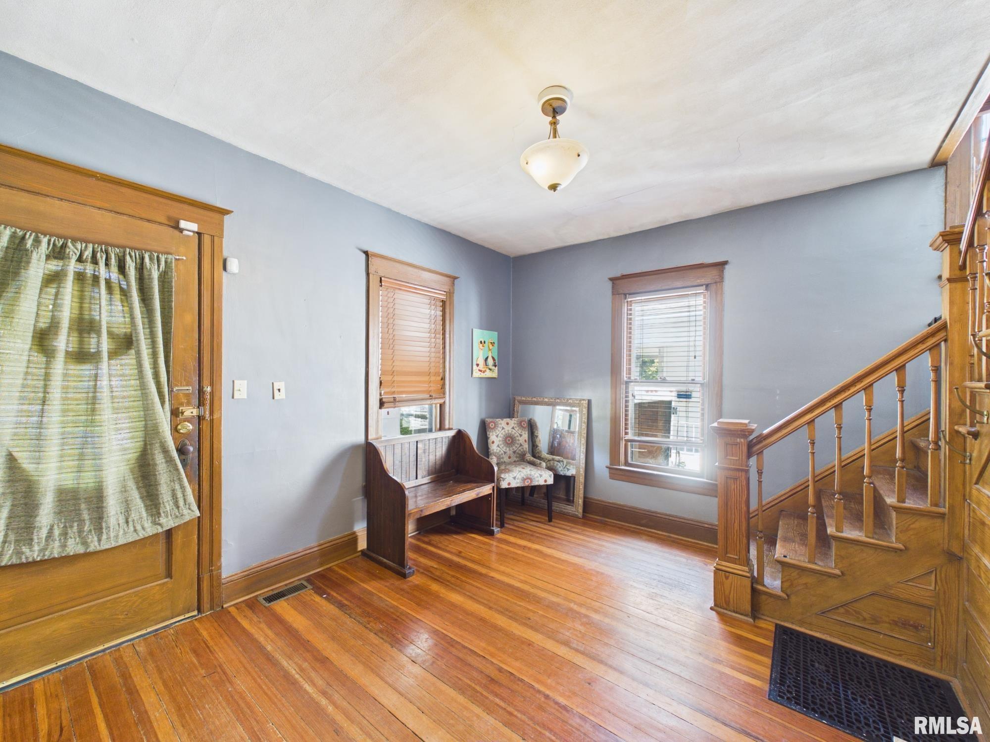 400 South Adelia Street Springfield, IL 62704 - Photo 3 of 31