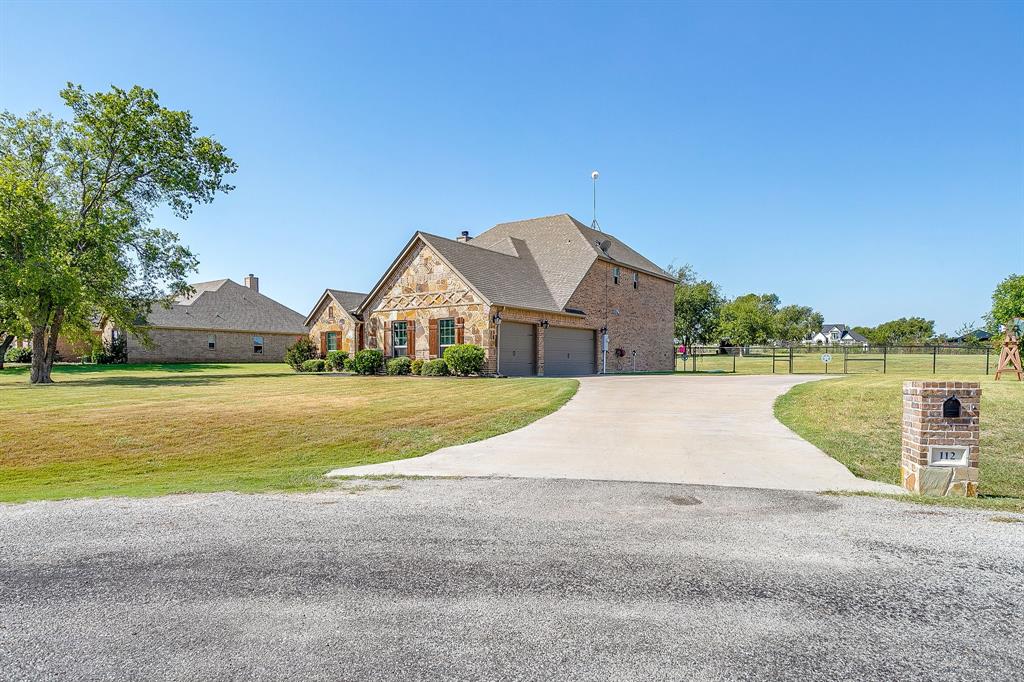 112 Lone Star Way Godley, TX 76044 - Photo 35 of 40