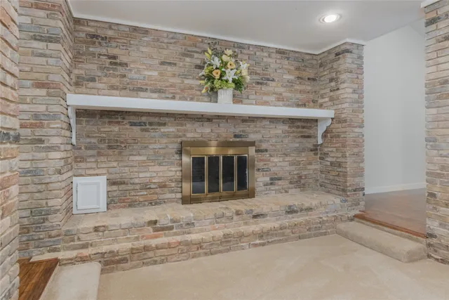 a view of livingroom with window