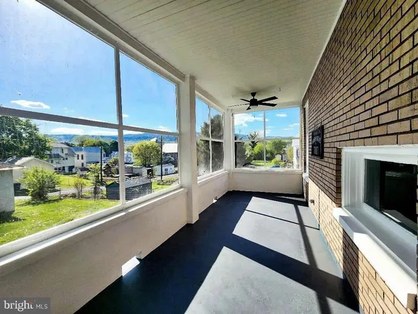 $2,100 | 515 Fourth Street, Shenandoah, VA 22849