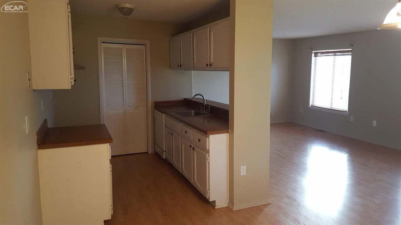 8336 North Genesee Road Mount Morris, MI 48458 - Photo 2 of 9 21234103-1.JPG