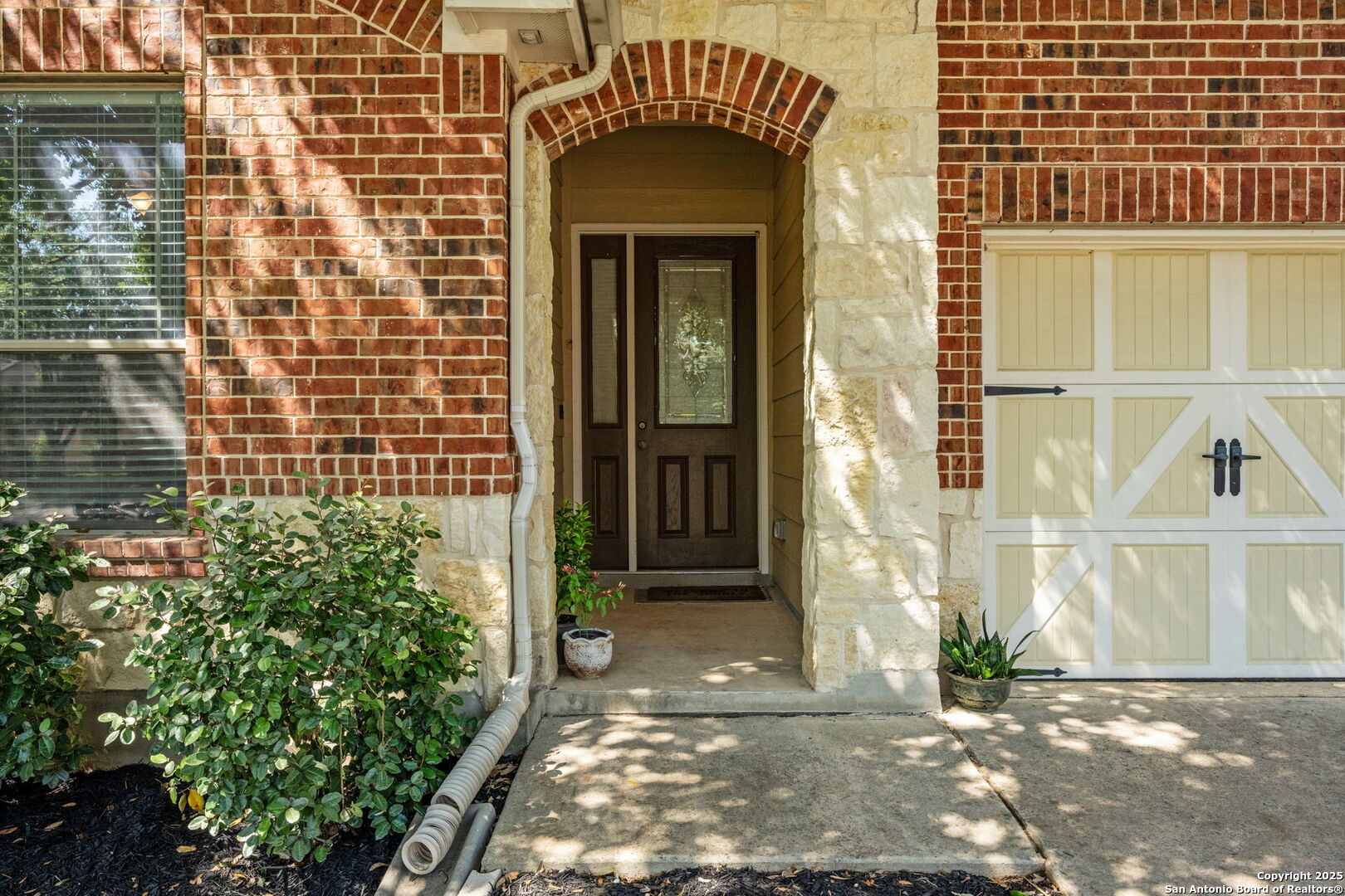 208 Cold River Boerne, TX 78006 - Photo 4 of 29