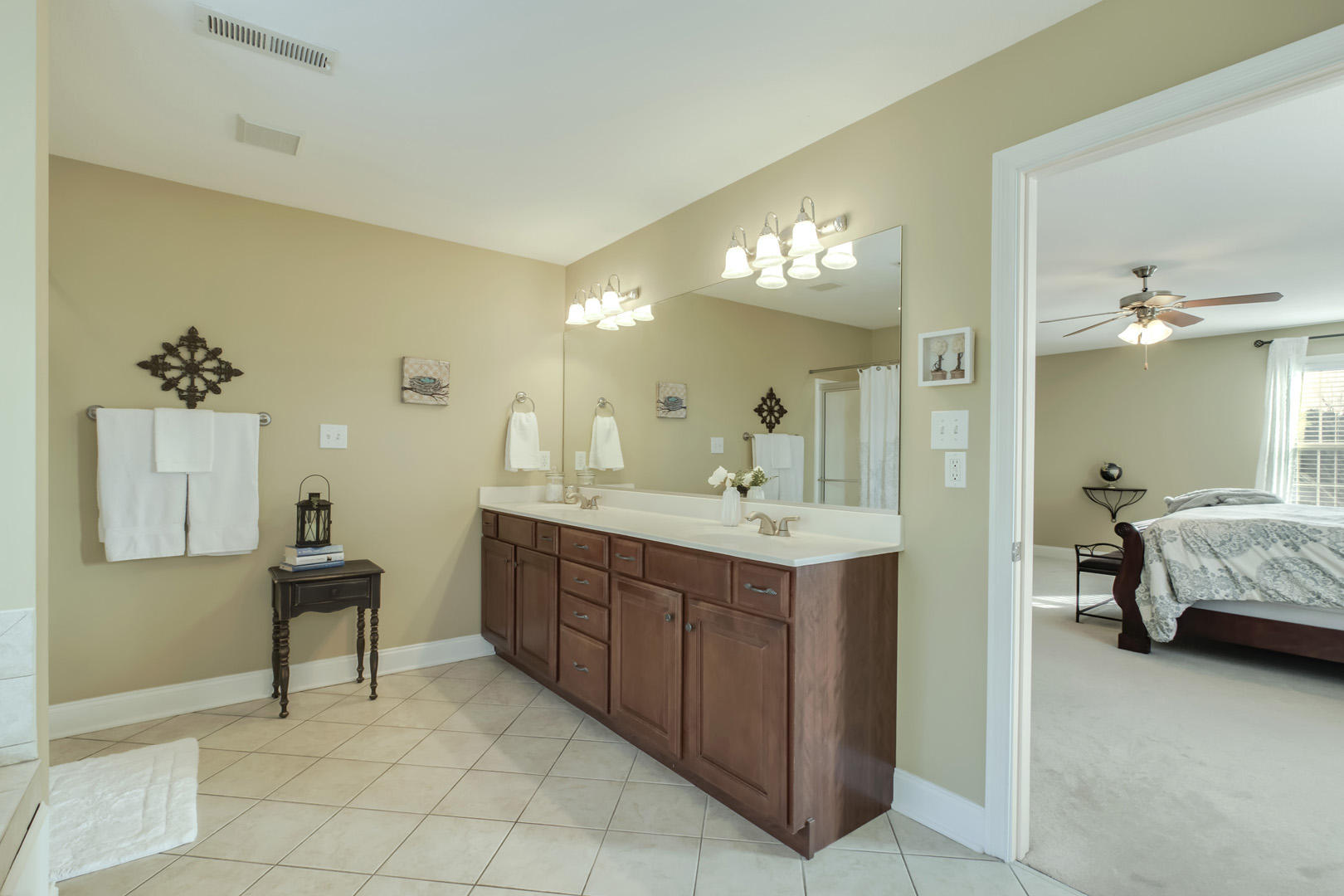 324 Gwinhurst Road Knoxville, TN 37934 - Photo 22 of 40 30_GwinhurstRoad_324_MasterBath02