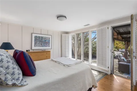 $1,750,000 | 40 Little Harbor Road, Tiverton, RI 02878
