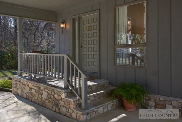 220 Highland Mist Road Linville, NC 28646 - Photo 2 of 22 Gallery Image 2
