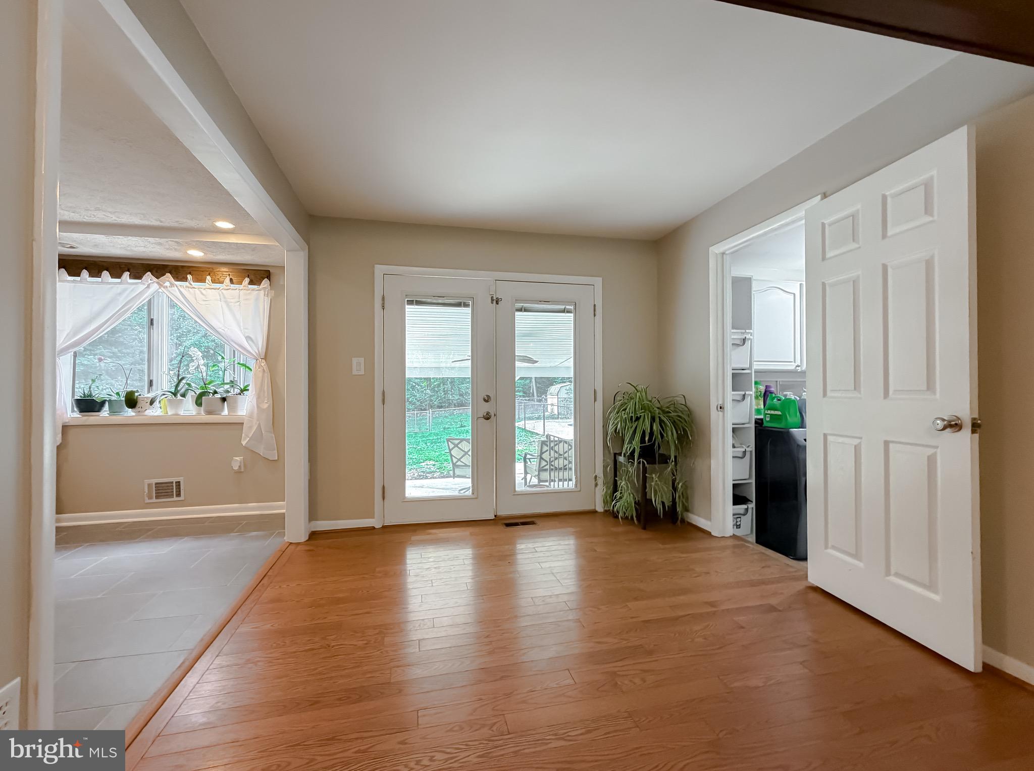 3872 Stoneybrook Road White Plains, MD 20695 - Photo 20 of 66 family room