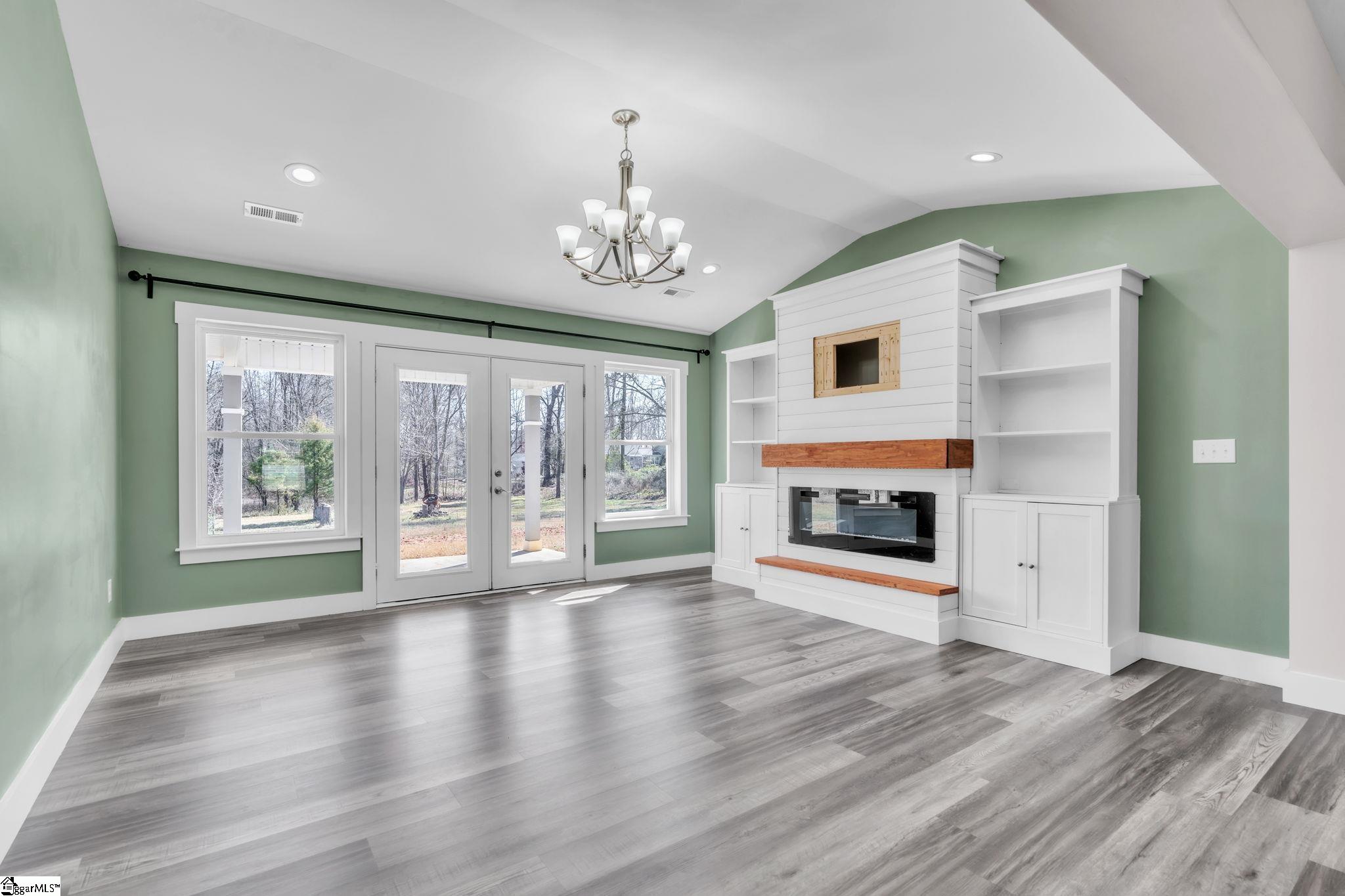 506 Battleground Road Chesnee, SC 29323 - Photo 4 of 31