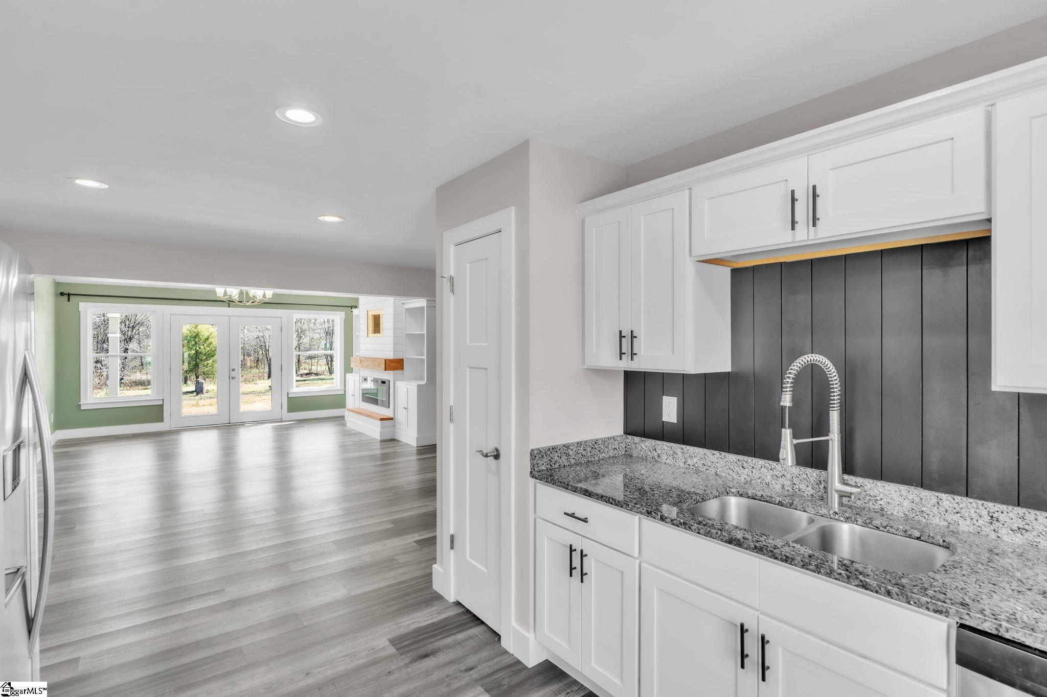 506 Battleground Road Chesnee, SC 29323 - Photo 9 of 31