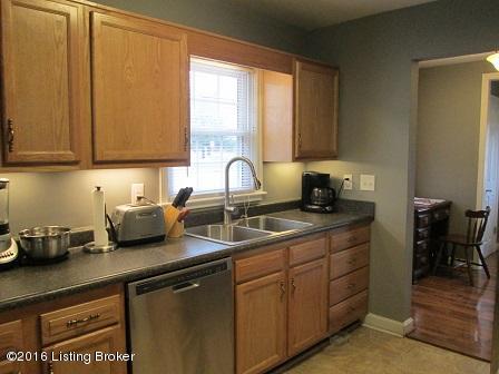 9915 3rd Street Road Louisville, KY 40272 - Photo 12 of 37 IMG_3220