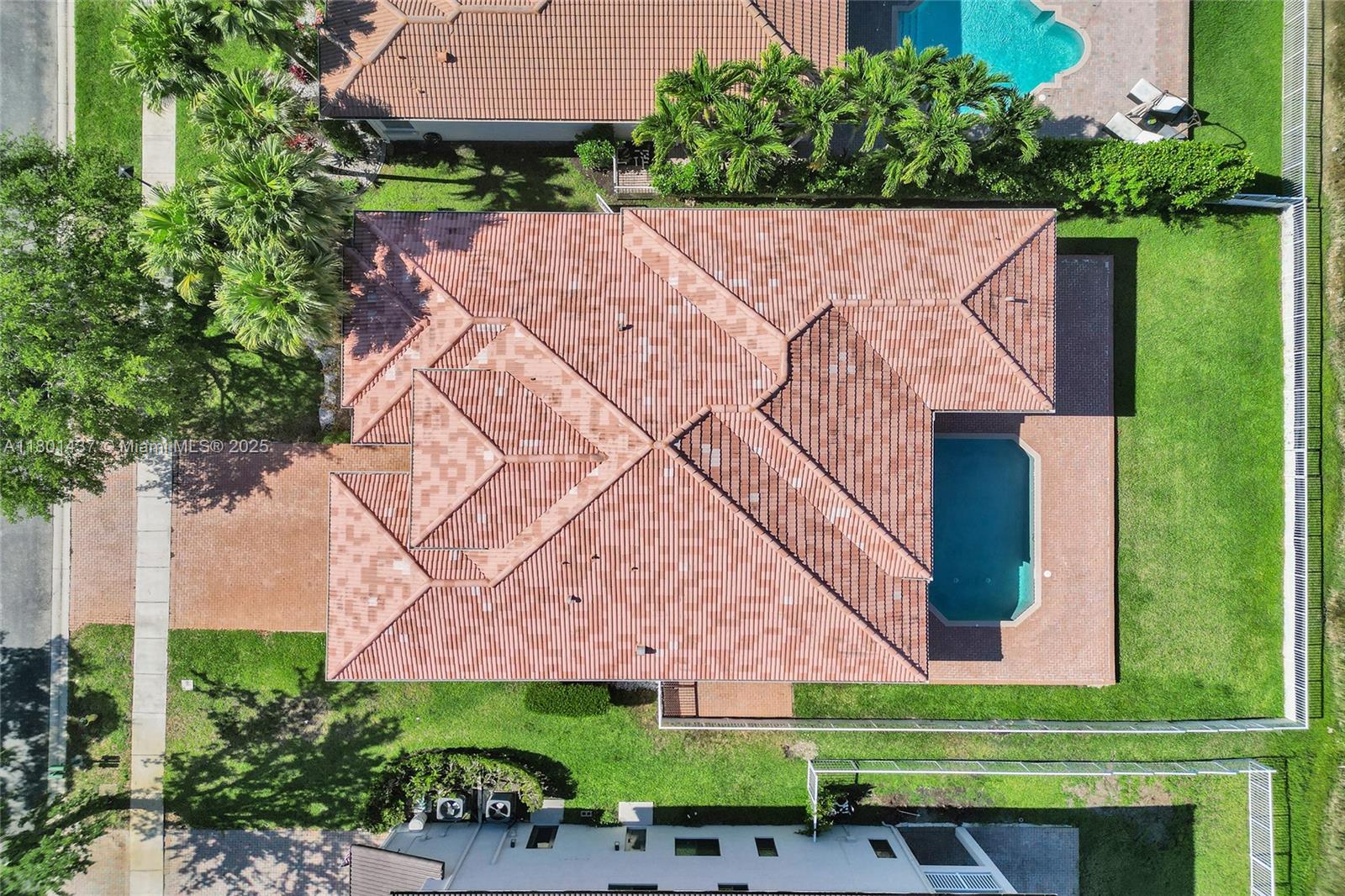 3360 Southwest 195th Terrace Miramar, FL 33029 - Photo 63 of 65 an aerial view of a house