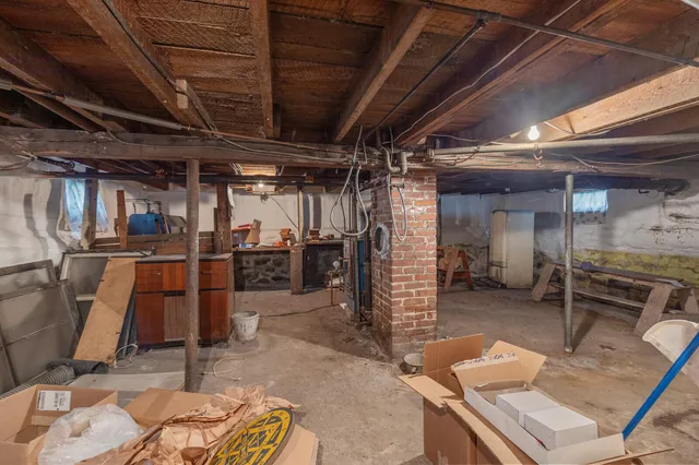 $179,900 | 11 Russell Street, Waterville, ME 04901