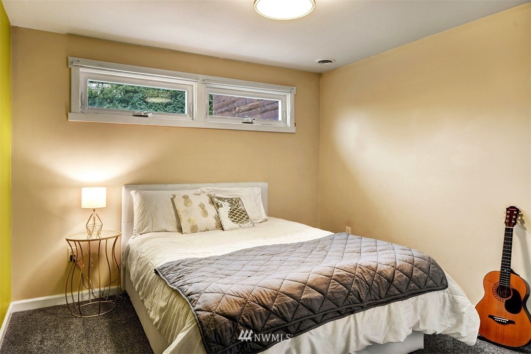 5815 Oakhurst Road South Seattle, WA 98118 - Photo 23 of 29
