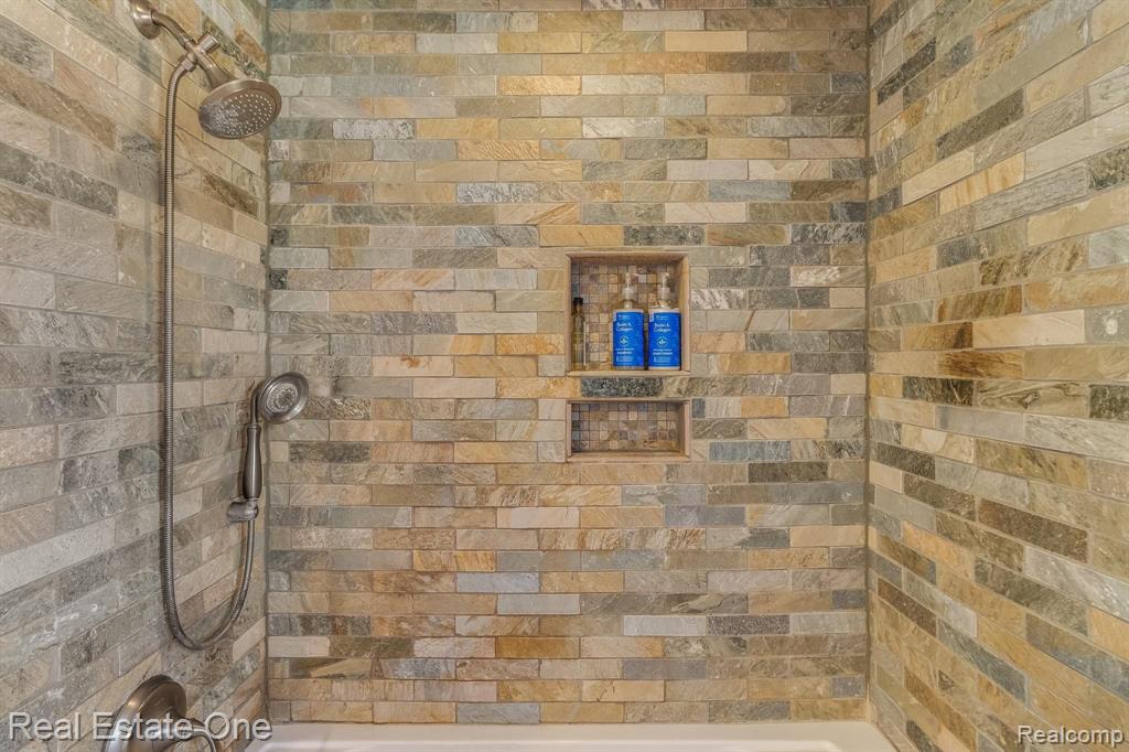 35949 Congress Road Farmington Hills, MI 48335 - Photo 35 of 47