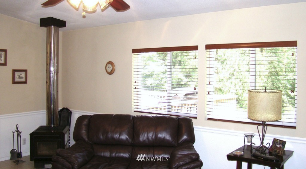 4635 Banner Road Southeast Port Orchard, WA 98366 - Photo 3 of 16 Gallery Image 3